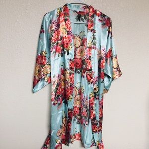 Floral silky kimono